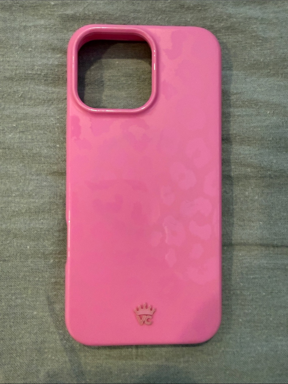 Velvet Caviar Pink Leopard-Texture Glossy Phone Case iPhone 16 Pro Max